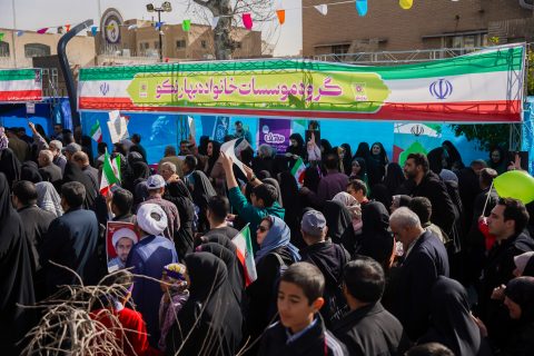 حضور پررنگ گروه موسسات خانواده بهارنکو در راهپیمایی ۲۲ بهمن